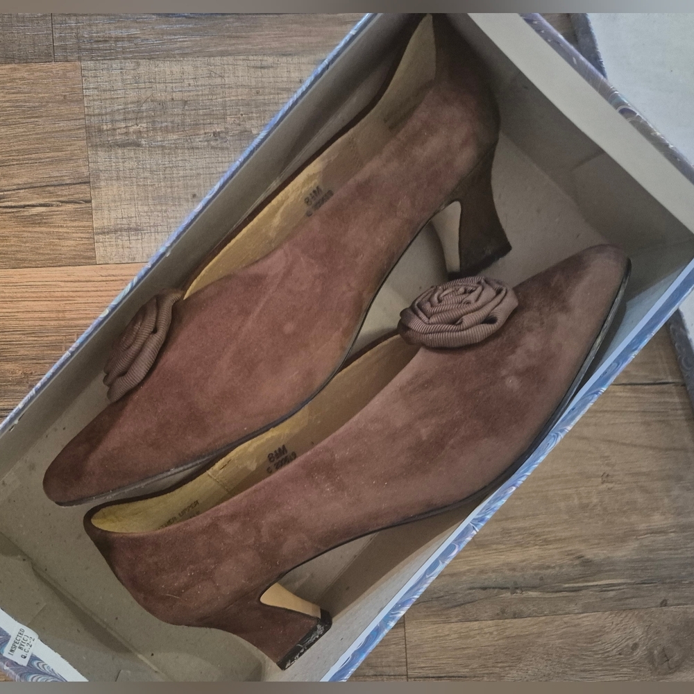 Chic Brown Suede Women's Heels with Floral Accent